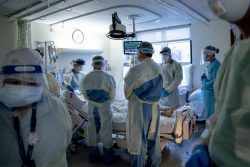 A los pacientes con Covid grave les va mucho peor que a los pacientes con gripe grave